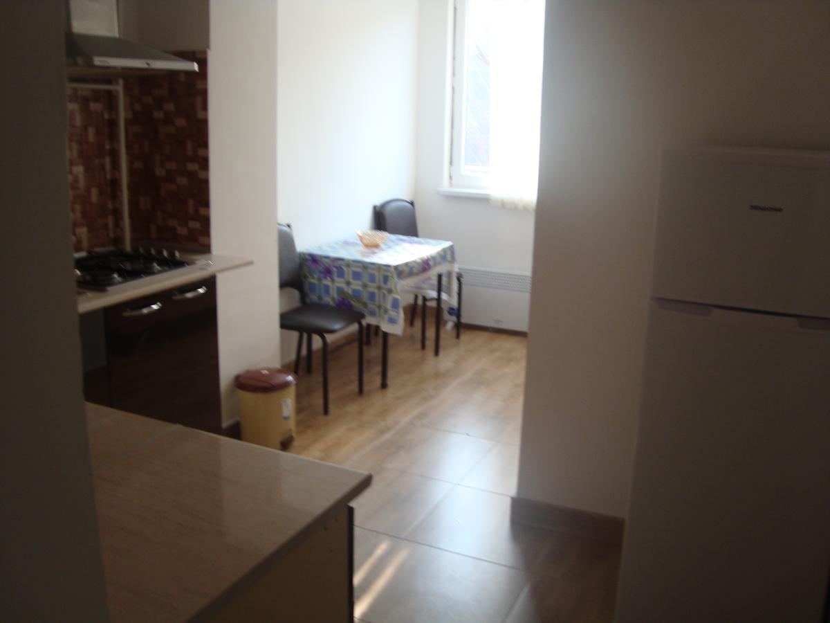 Apartments Azatutyan Avenue 9, Кв 19 Jereván Kültér fotó
